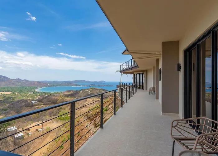 New! Oceanview, Infinity Pool, Spacious & Private Luxury Group Retreat Сasa de vacaciones