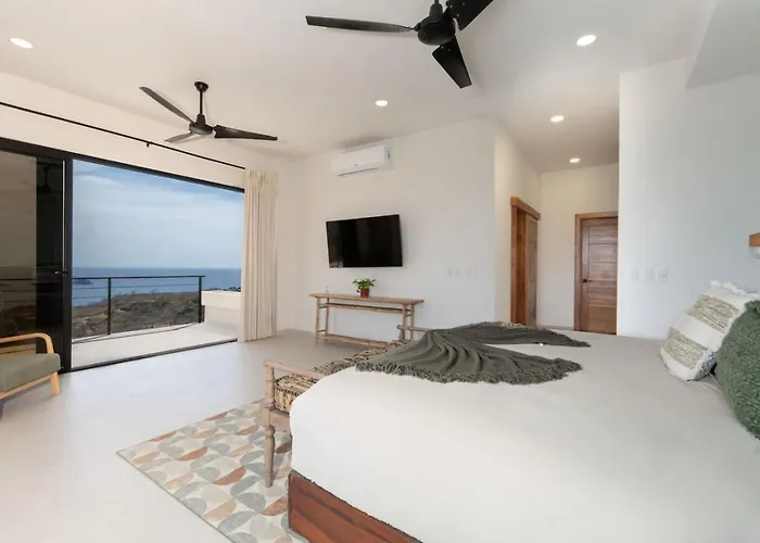 New! Oceanview, Infinity Pool, Spacious & Private Luxury Group Retreat Potrero (Guanacaste)
