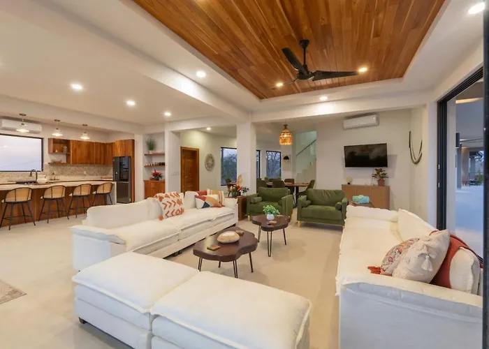 New! Oceanview, Infinity Pool, Spacious & Private Luxury Group Retreat * Potrero (Guanacaste)