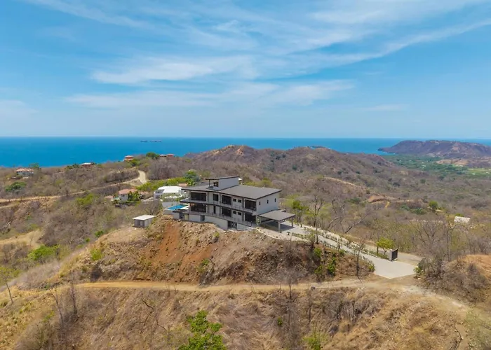 Сasa de vacaciones New! Oceanview, Infinity Pool, Spacious & Private Luxury Group Retreat Potrero (Guanacaste)