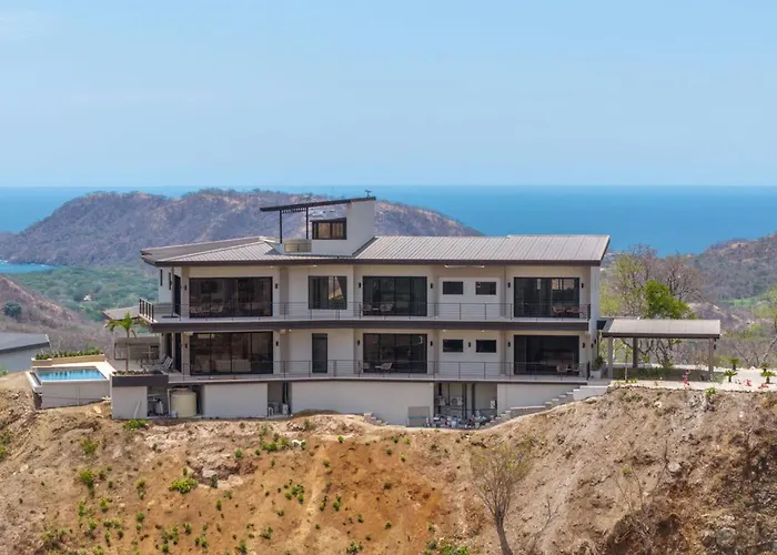 New! Oceanview, Infinity Pool, Spacious & Private Luxury Group Retreat Сasa de vacaciones *