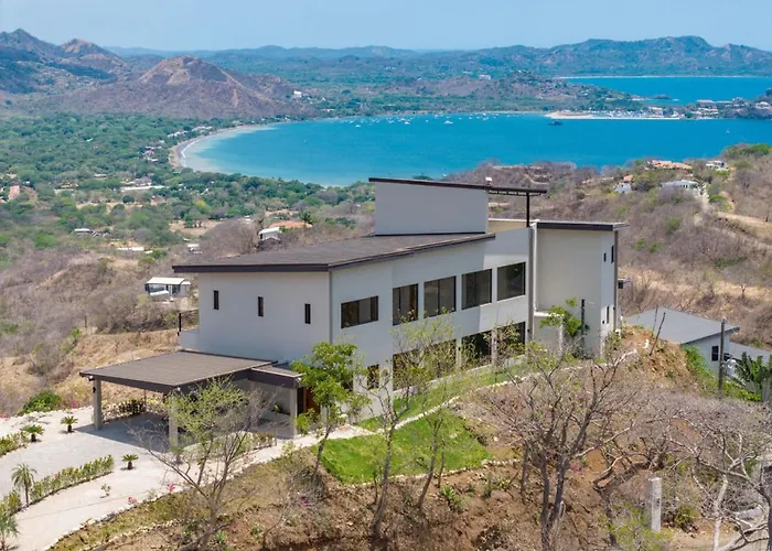 New! Oceanview, Infinity Pool, Spacious & Private Luxury Group Retreat Сasa de vacaciones *