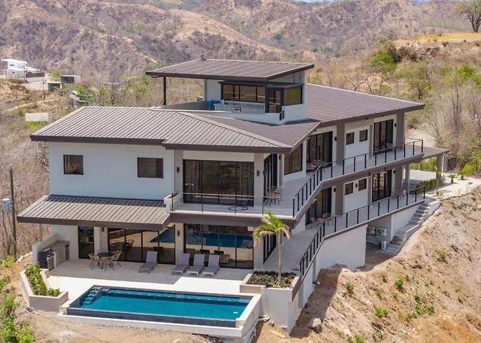 New! Oceanview, Infinity Pool, Spacious & Private Luxury Group Retreat Сasa de vacaciones *
