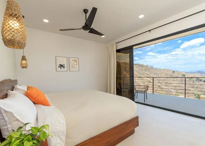 Сasa de vacaciones New! Oceanview, Infinity Pool, Spacious & Private Luxury Group Retreat