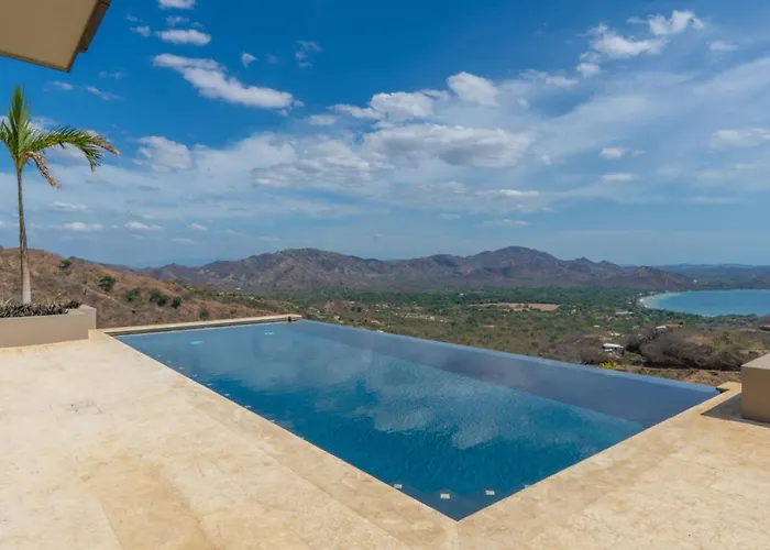 Сasa de vacaciones New! Oceanview, Infinity Pool, Spacious & Private Luxury Group Retreat