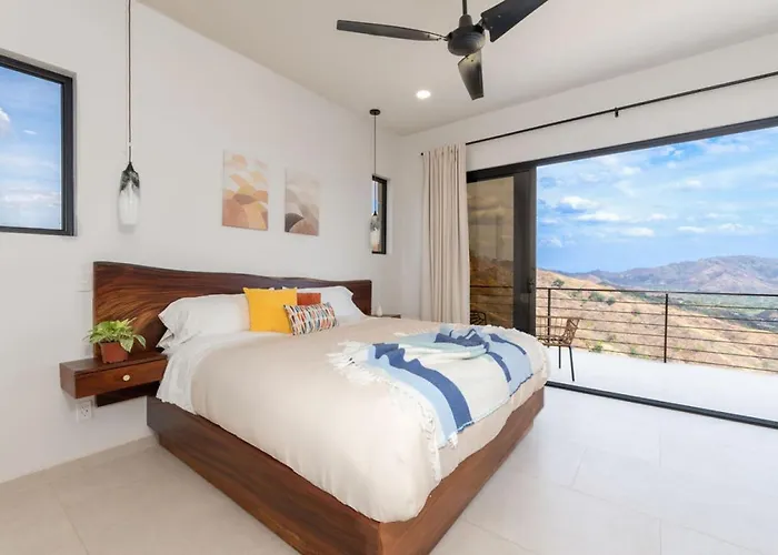 Сasa de vacaciones New! Oceanview, Infinity Pool, Spacious & Private Luxury Group Retreat