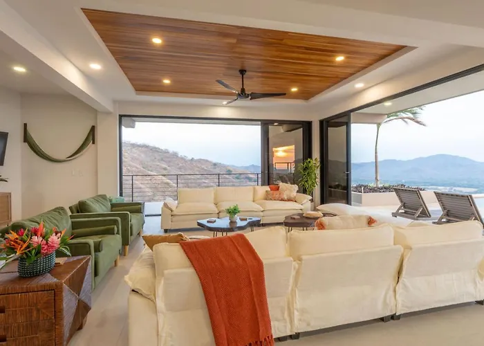 New! Oceanview, Infinity Pool, Spacious & Private Luxury Group Retreat Сasa de vacaciones