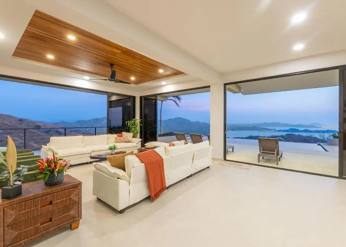 New! Oceanview, Infinity Pool, Spacious & Private Luxury Group Retreat Сasa de vacaciones